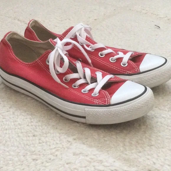 CONVERSE RED LOW TOP ALL STAR UNISEX SNEAKER-Womens 9/Mens 7-excellent condition - Picture 3 of 7